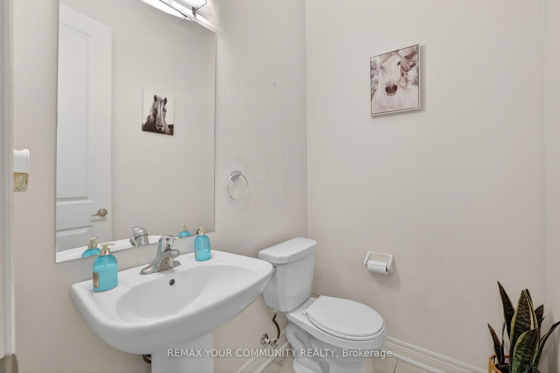 









31


Tay

Boulevard,
Bradford West Gwillimbury,




ON
L3Z 0W5

