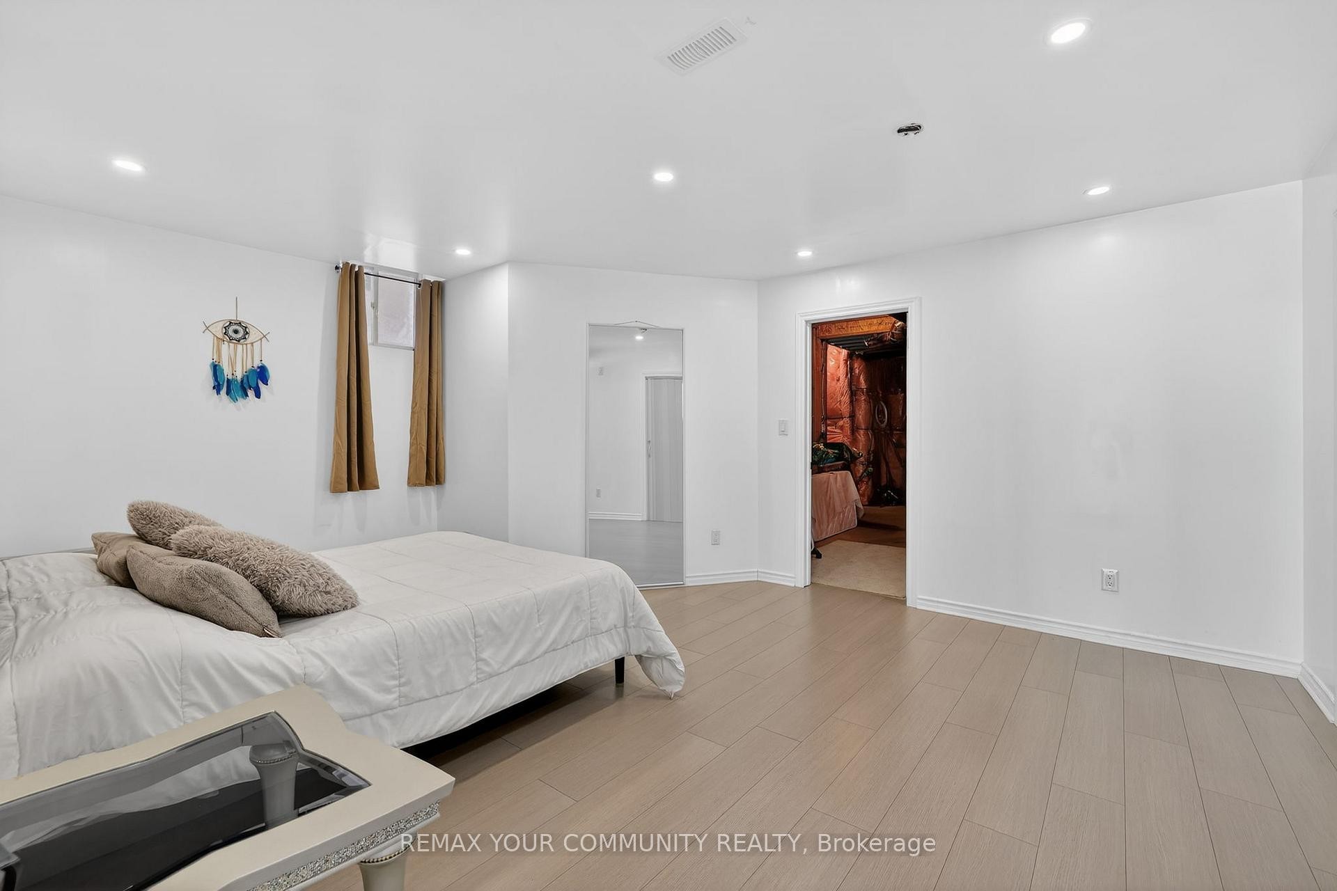 









31


Tay

Boulevard,
Bradford West Gwillimbury,




ON
L3Z 0W5

