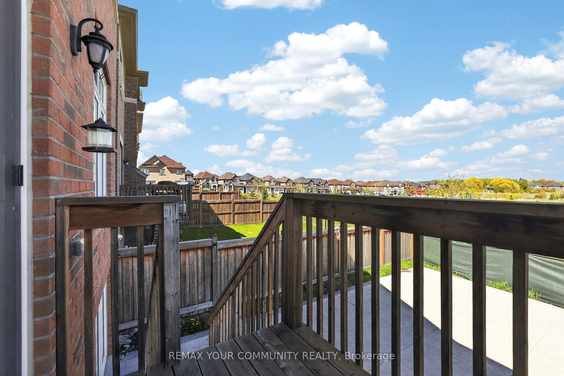 









31


Tay

Boulevard,
Bradford West Gwillimbury,




ON
L3Z 0W5

