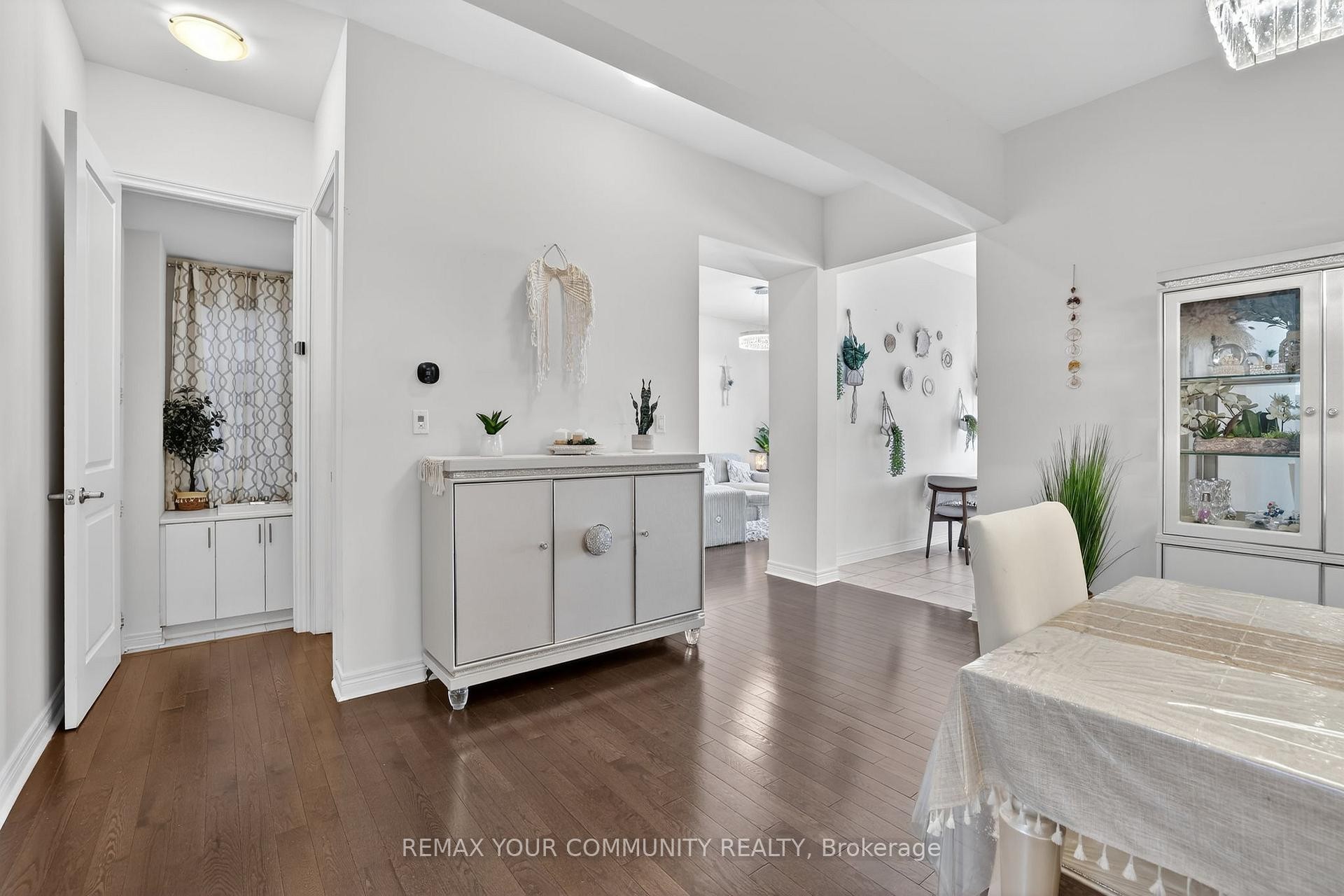 









31


Tay

Boulevard,
Bradford West Gwillimbury,




ON
L3Z 0W5

