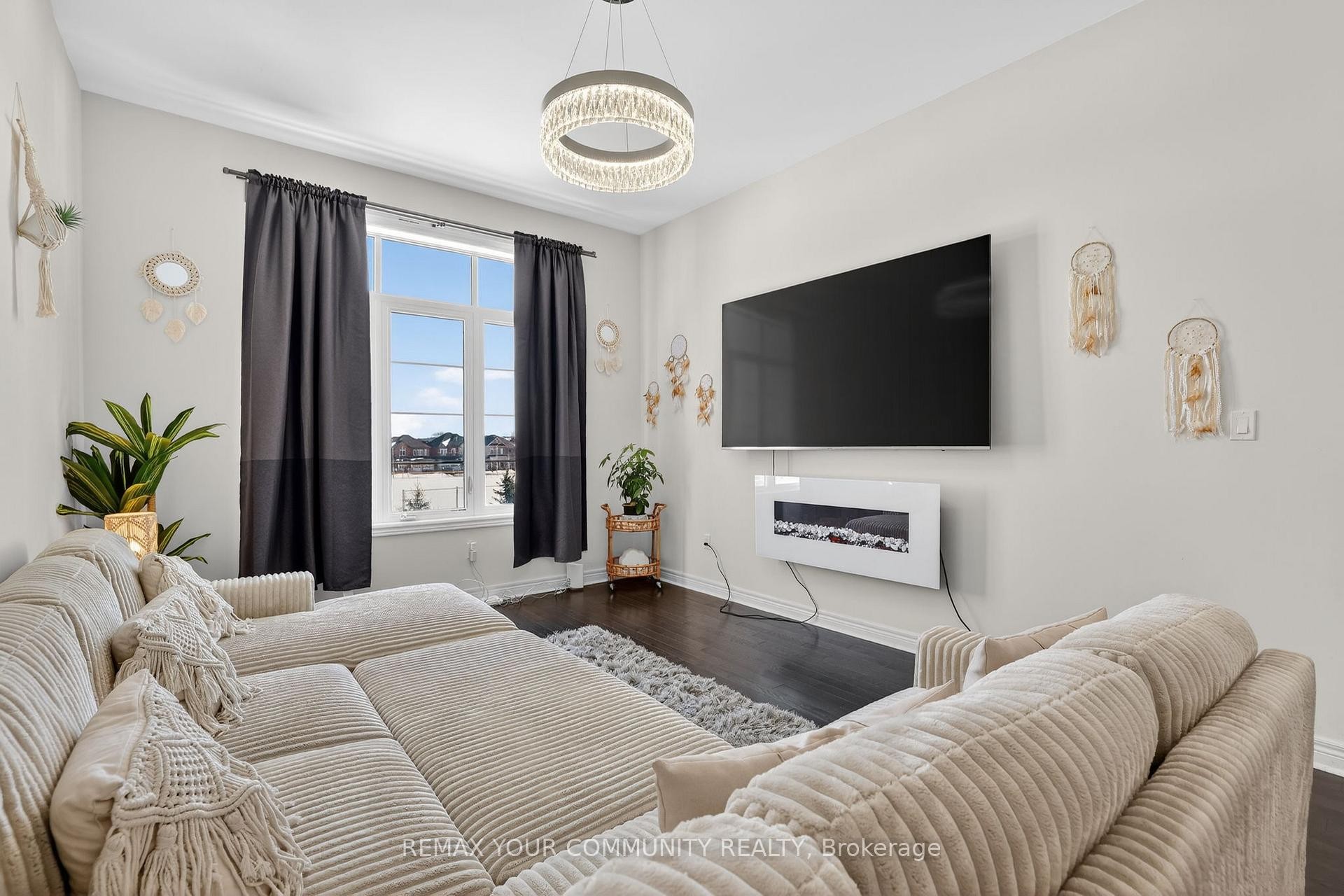 









31


Tay

Boulevard,
Bradford West Gwillimbury,




ON
L3Z 0W5

