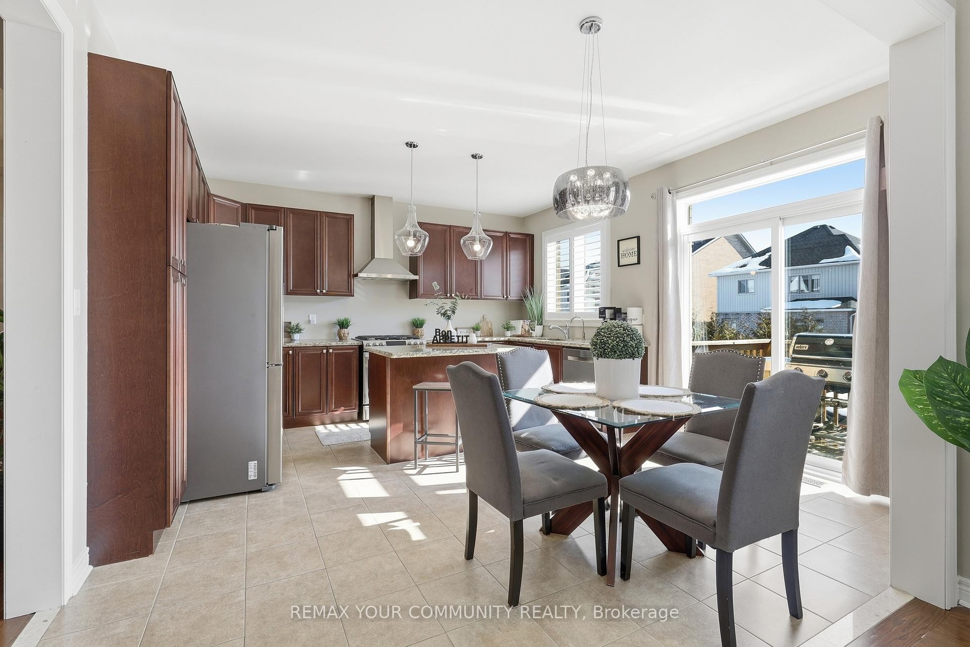 









21


McCabe

Lane,
New Tecumseth,




ON
L0G 1W0

