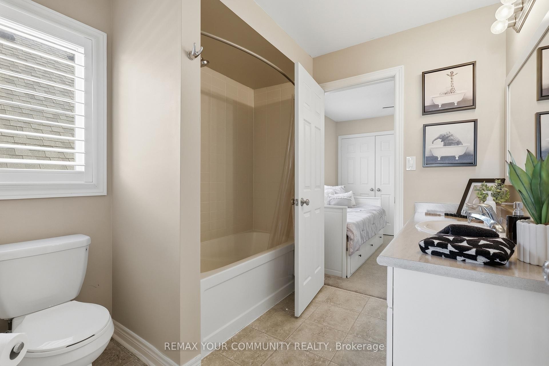 









21


McCabe

Lane,
New Tecumseth,




ON
L0G 1W0

