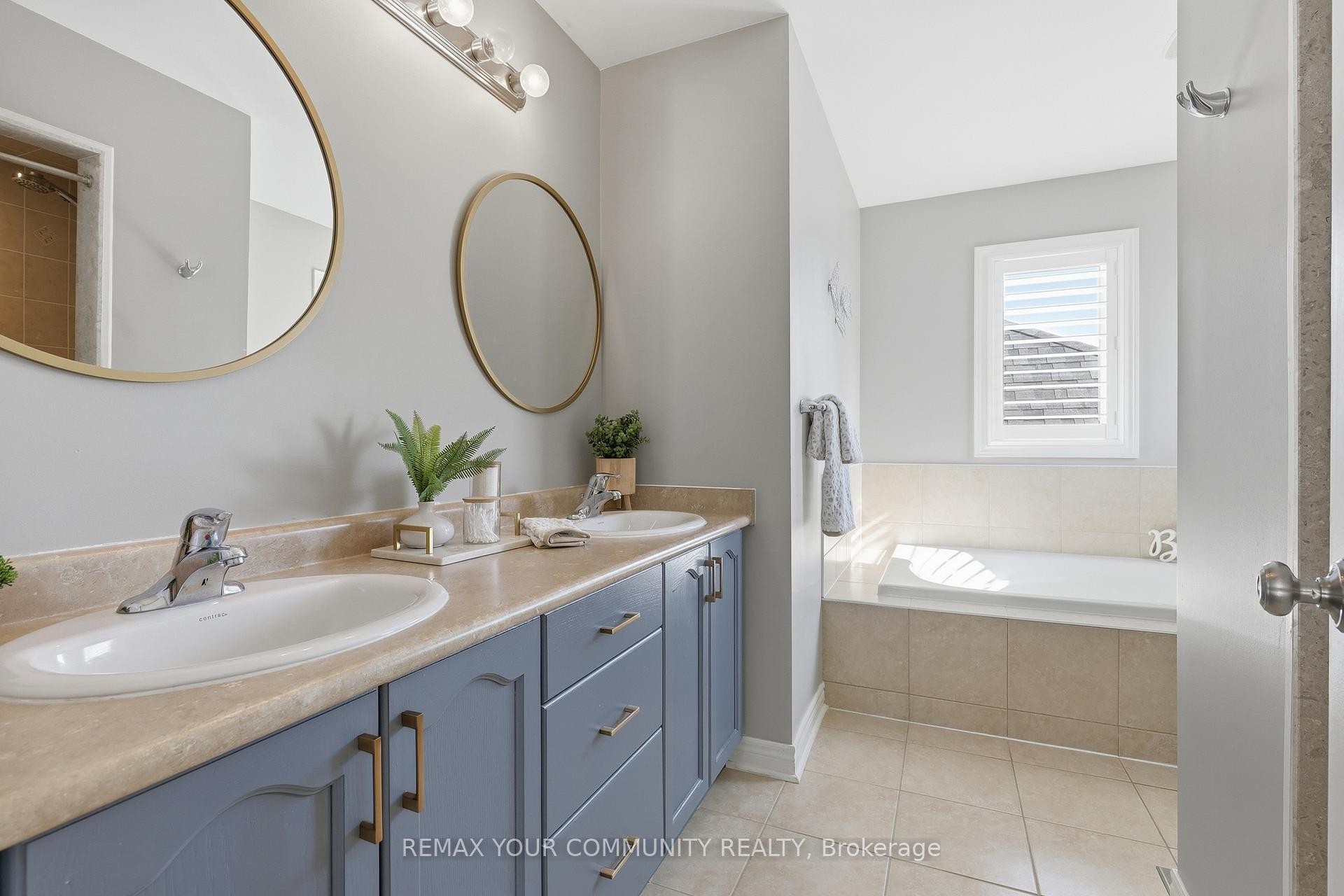 









21


McCabe

Lane,
New Tecumseth,




ON
L0G 1W0

