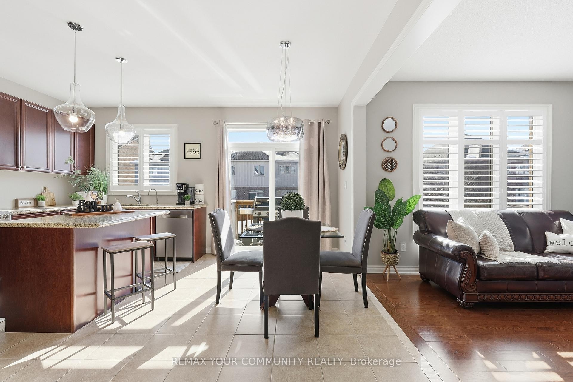 









21


McCabe

Lane,
New Tecumseth,




ON
L0G 1W0

