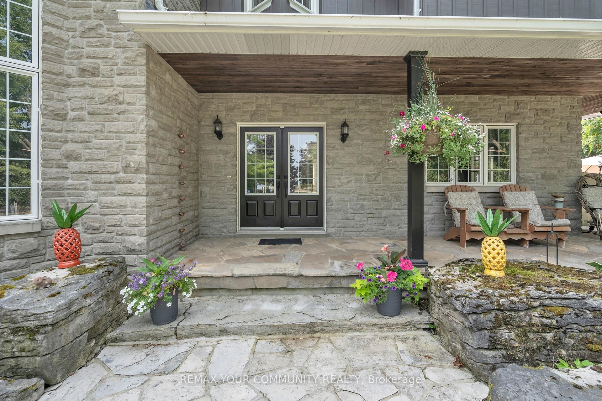









515


Lake

Drive East,
Georgina,




ON
L0E 1S0

