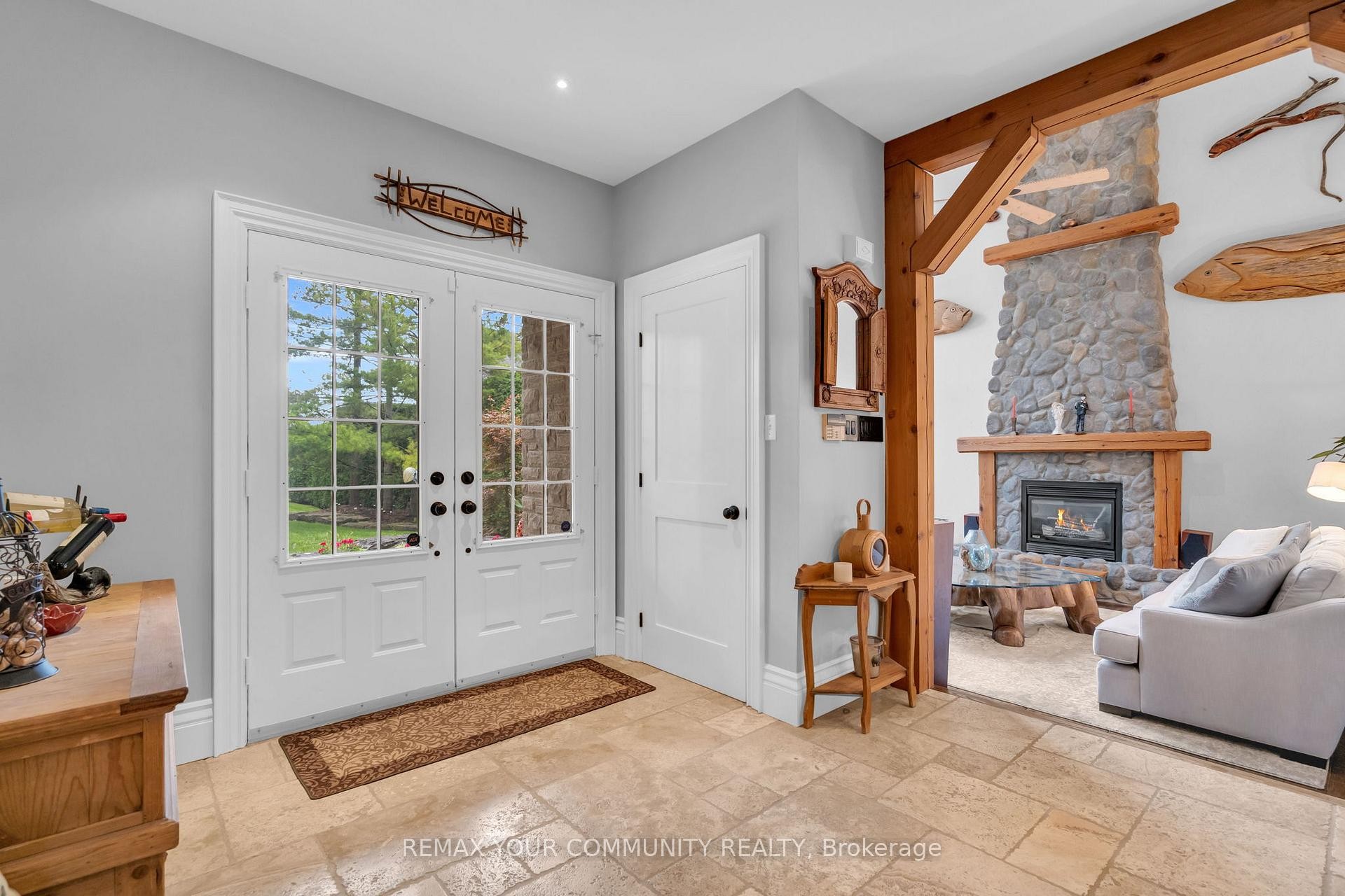 









515


Lake

Drive East,
Georgina,




ON
L0E 1S0

