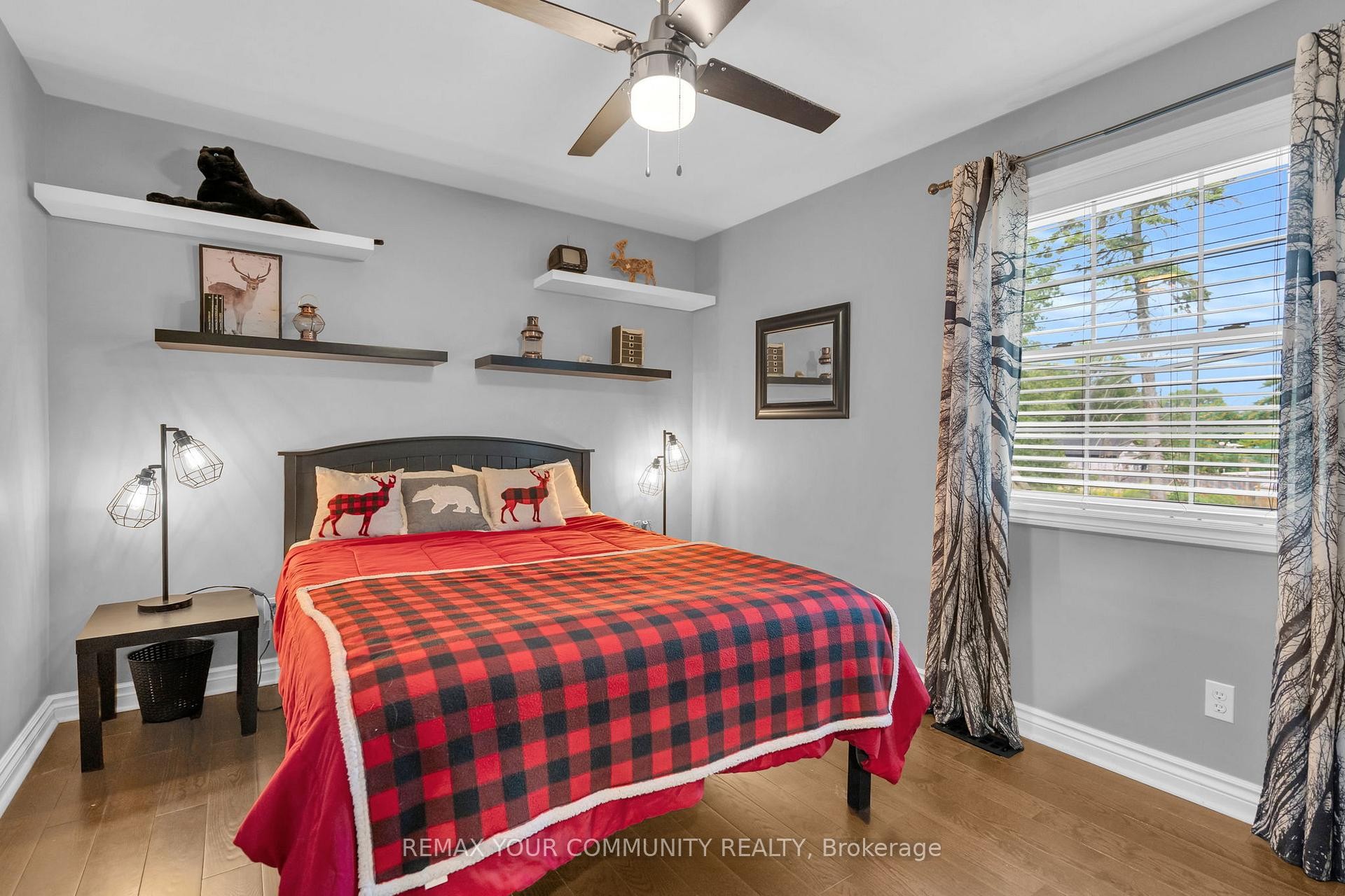 









515


Lake

Drive East,
Georgina,




ON
L0E 1S0

