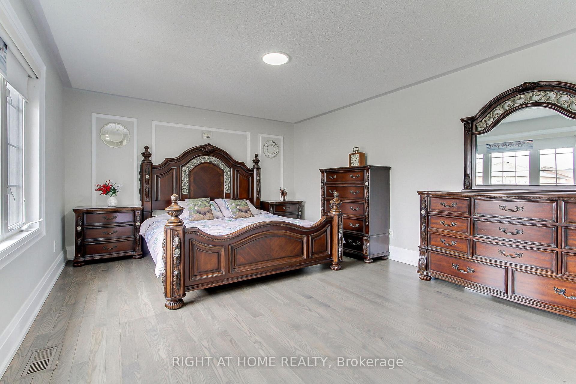 









109


Vipond

Way,
Bradford West Gwillimbury,




ON
L3Z 0G5

