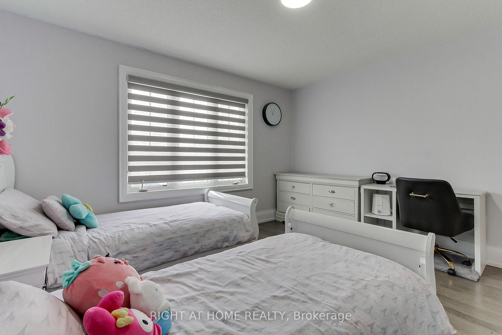 









109


Vipond

Way,
Bradford West Gwillimbury,




ON
L3Z 0G5

