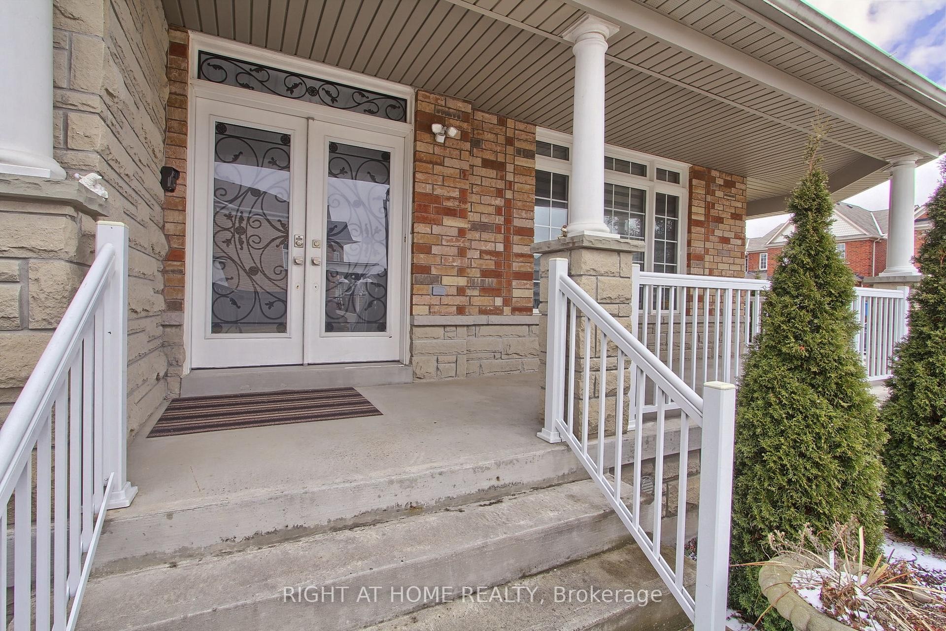 









109


Vipond

Way,
Bradford West Gwillimbury,




ON
L3Z 0G5

