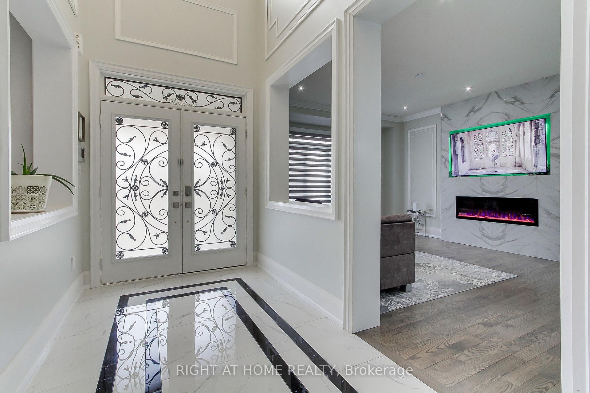 









109


Vipond

Way,
Bradford West Gwillimbury,




ON
L3Z 0G5

