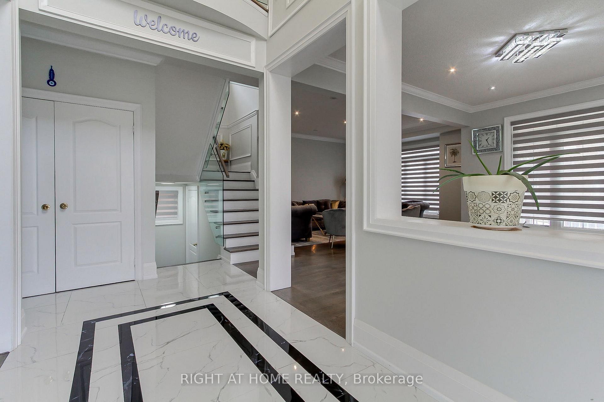 









109


Vipond

Way,
Bradford West Gwillimbury,




ON
L3Z 0G5

