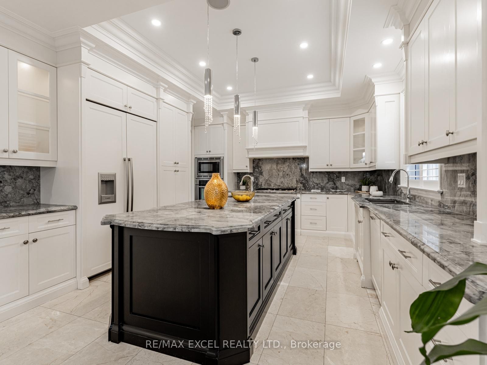 









134


Spruce

Avenue,
Richmond Hill,




ON
L4C 6W1

