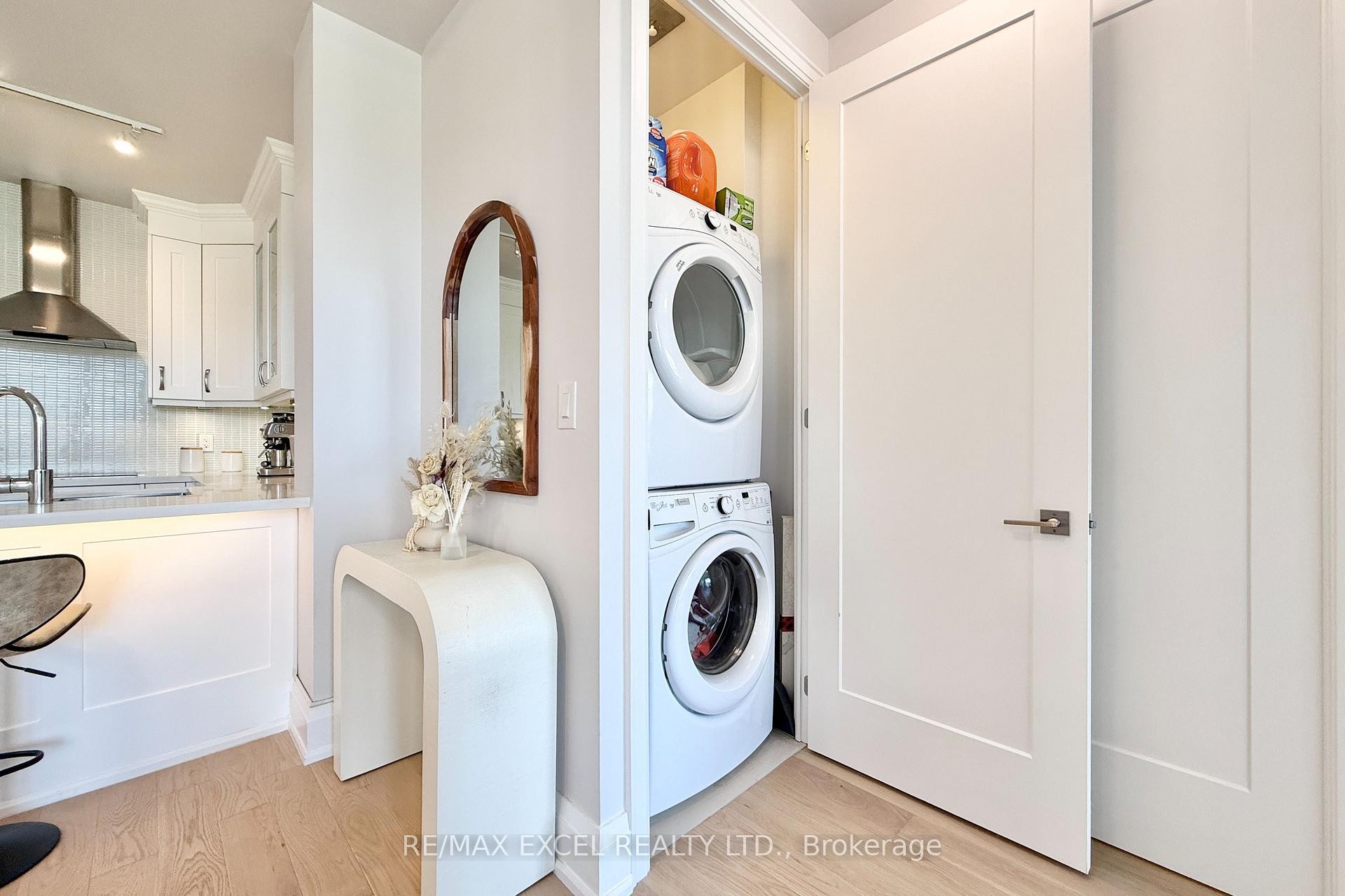 









9


Stollery Pond

Crescent, 208,
Markham,




ON
L6C 1K4

