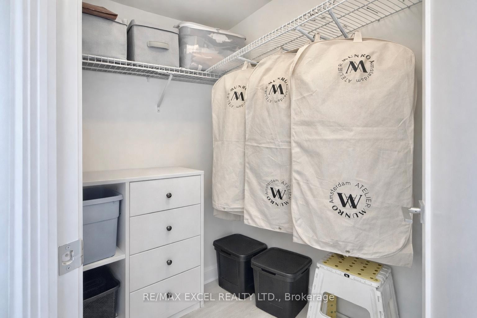 









9


Stollery Pond

Crescent, 208,
Markham,




ON
L6C 1K4

