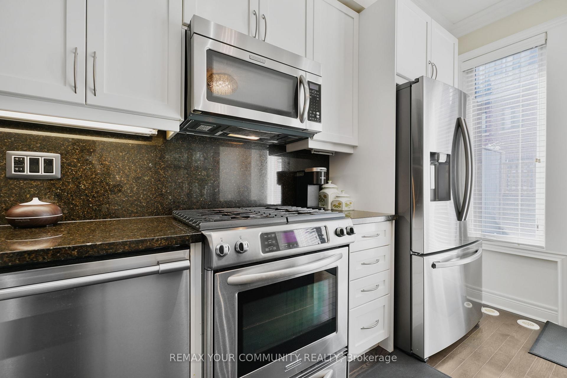 









16


Agar

Lane,
Vaughan,




ON
L4L 0C5

