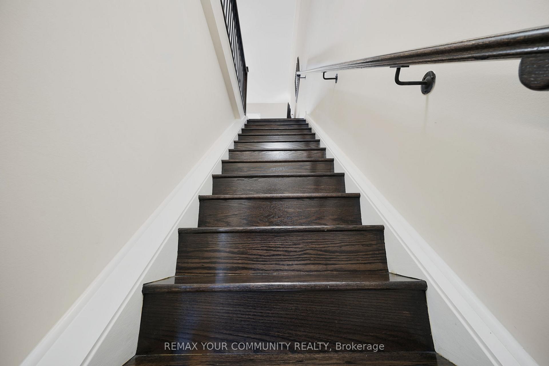 









16


Agar

Lane,
Vaughan,




ON
L4L 0C5


