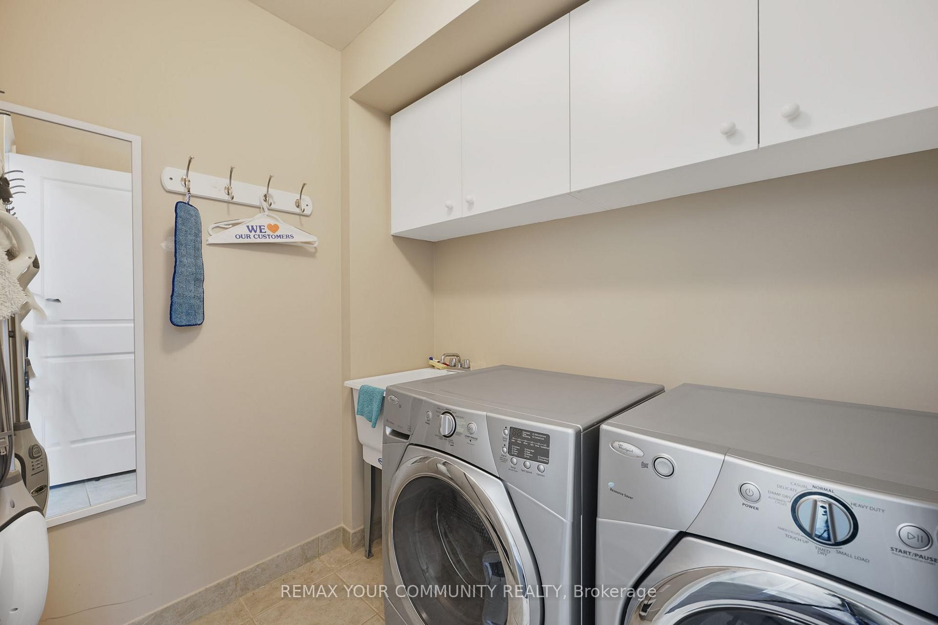 









16


Agar

Lane,
Vaughan,




ON
L4L 0C5

