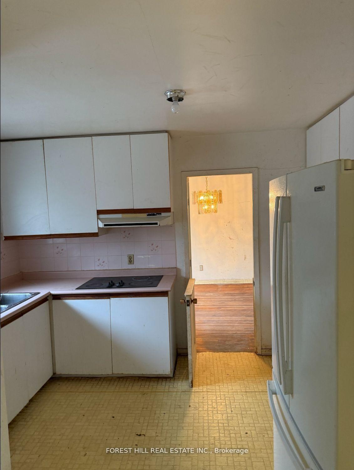 









176


May

Avenue,
Richmond Hill,




ON
L4C 3S6

