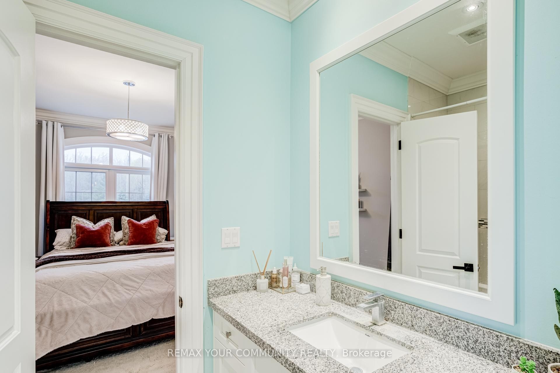 









20111


Bathurst

Street East,
East Gwillimbury,




ON
L9N 1N3

