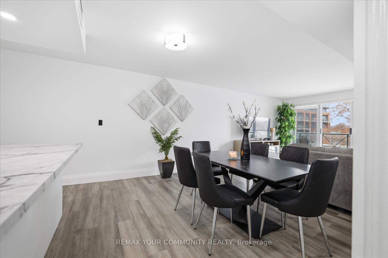 









121


Woodbridge

Avenue, 313,
Vaughan,




ON
L4L 9E3

