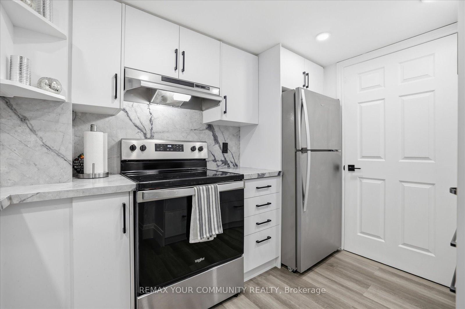 









121


Woodbridge

Avenue, 313,
Vaughan,




ON
L4L 9E3

