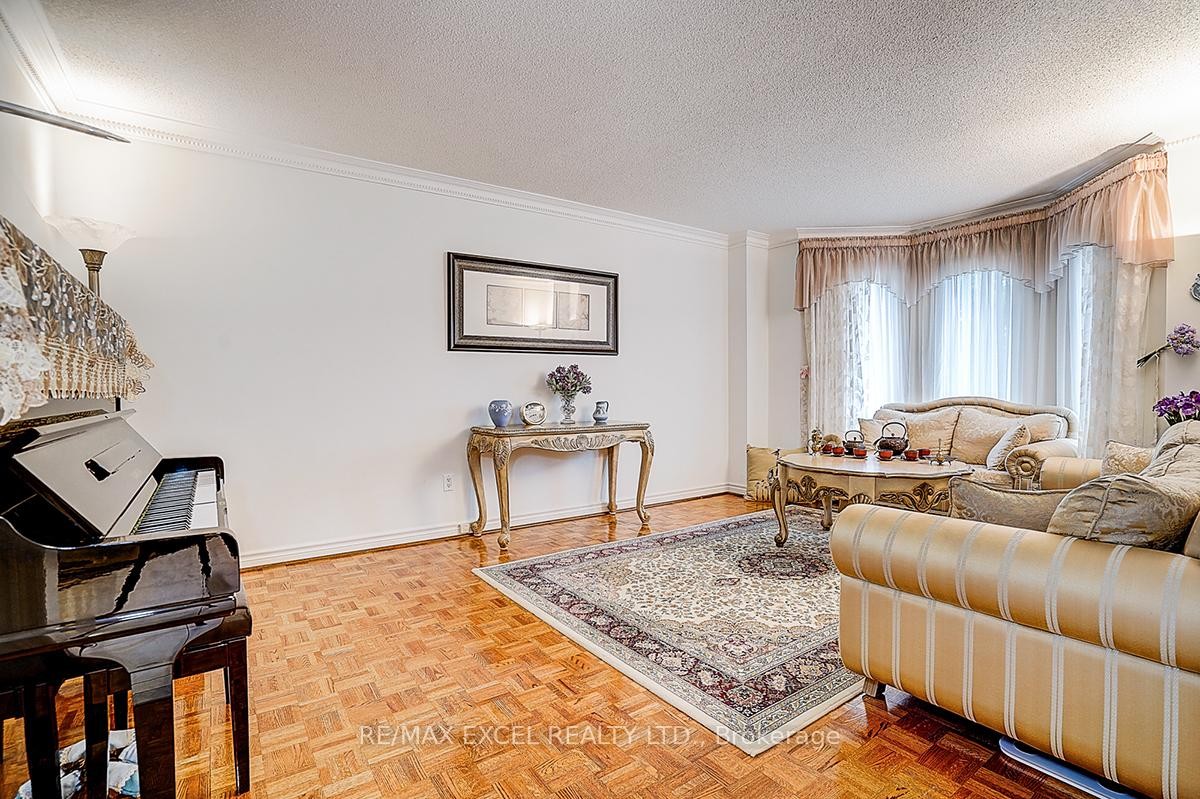 









10


Brookshill

Crescent,
Richmond Hill,




ON
L4B 3J1

