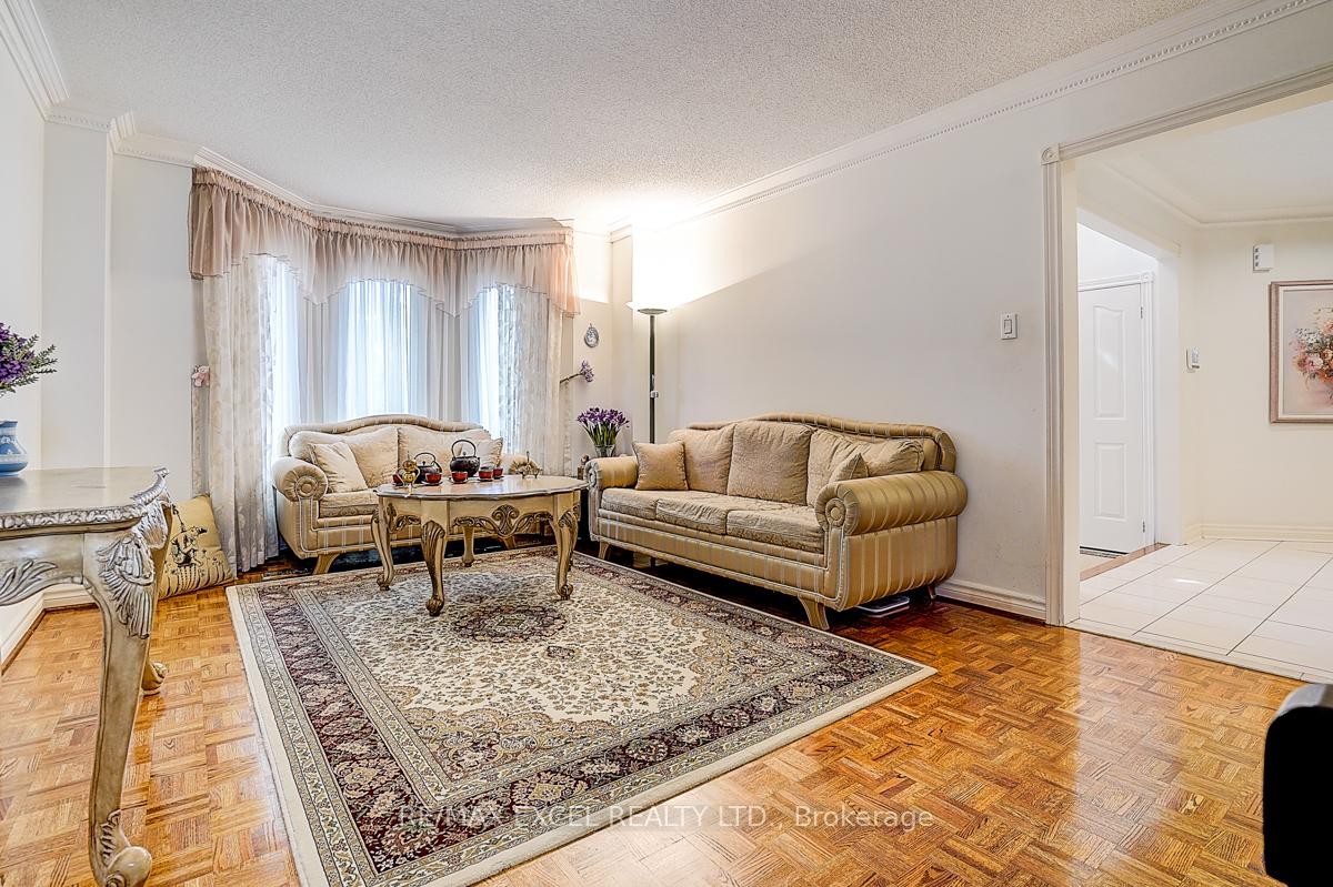 









10


Brookshill

Crescent,
Richmond Hill,




ON
L4B 3J1

