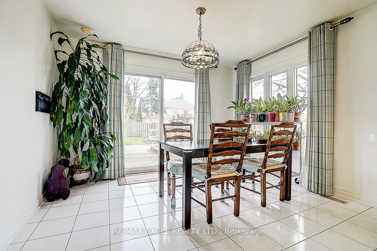 









10


Brookshill

Crescent,
Richmond Hill,




ON
L4B 3J1

