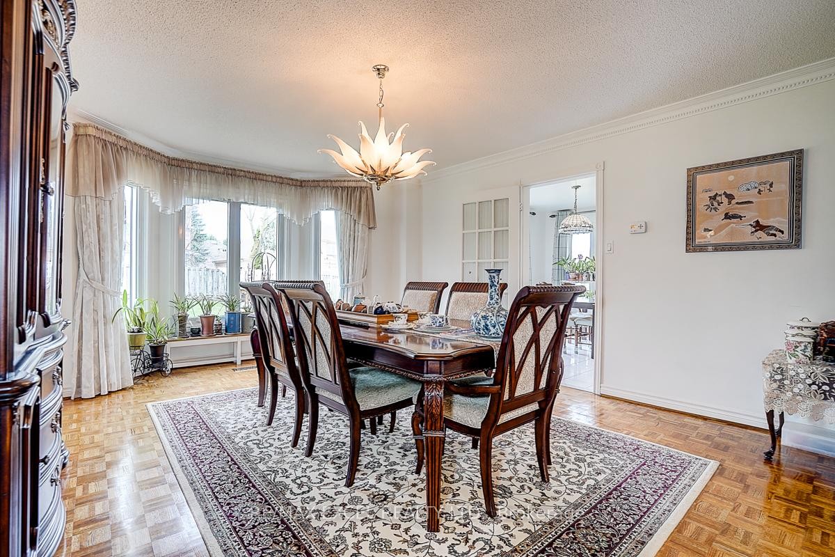 









10


Brookshill

Crescent,
Richmond Hill,




ON
L4B 3J1

