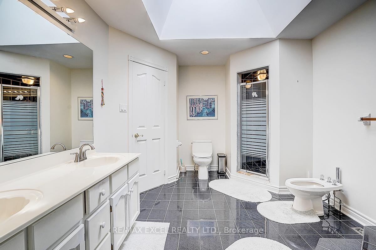 









10


Brookshill

Crescent,
Richmond Hill,




ON
L4B 3J1


