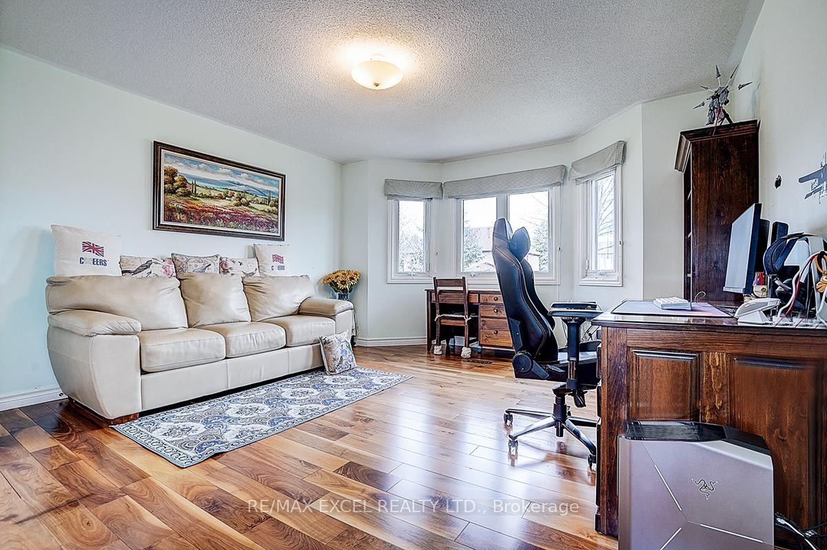 









10


Brookshill

Crescent,
Richmond Hill,




ON
L4B 3J1

