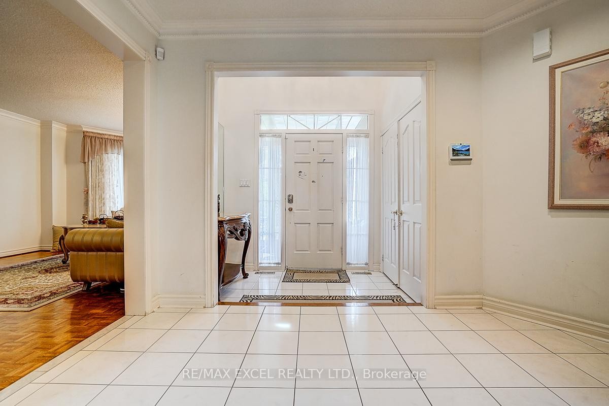 









10


Brookshill

Crescent,
Richmond Hill,




ON
L4B 3J1

