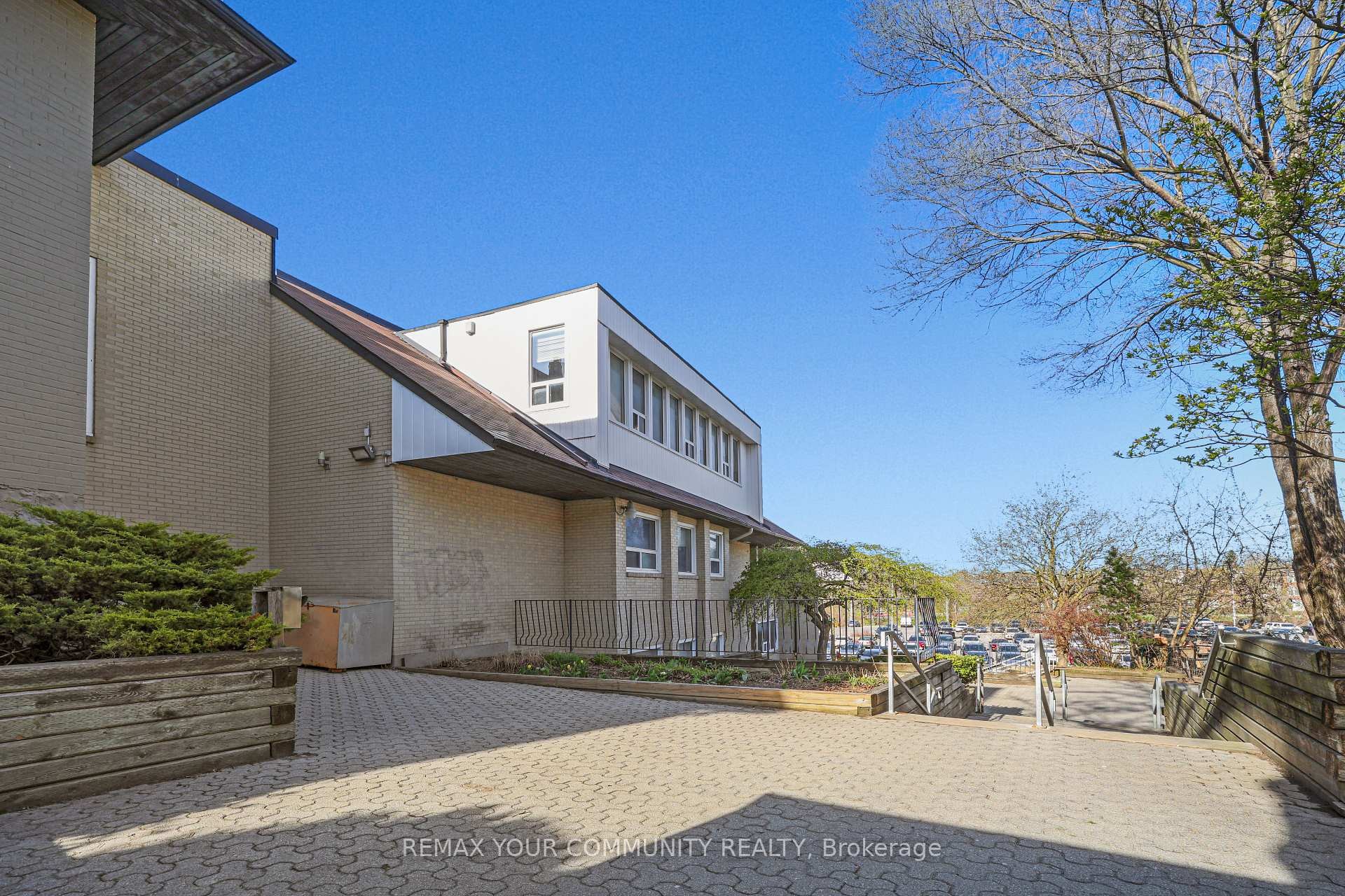 









171


Main

Street South, 303,
Newmarket,




ON
L3Y 3Y9

