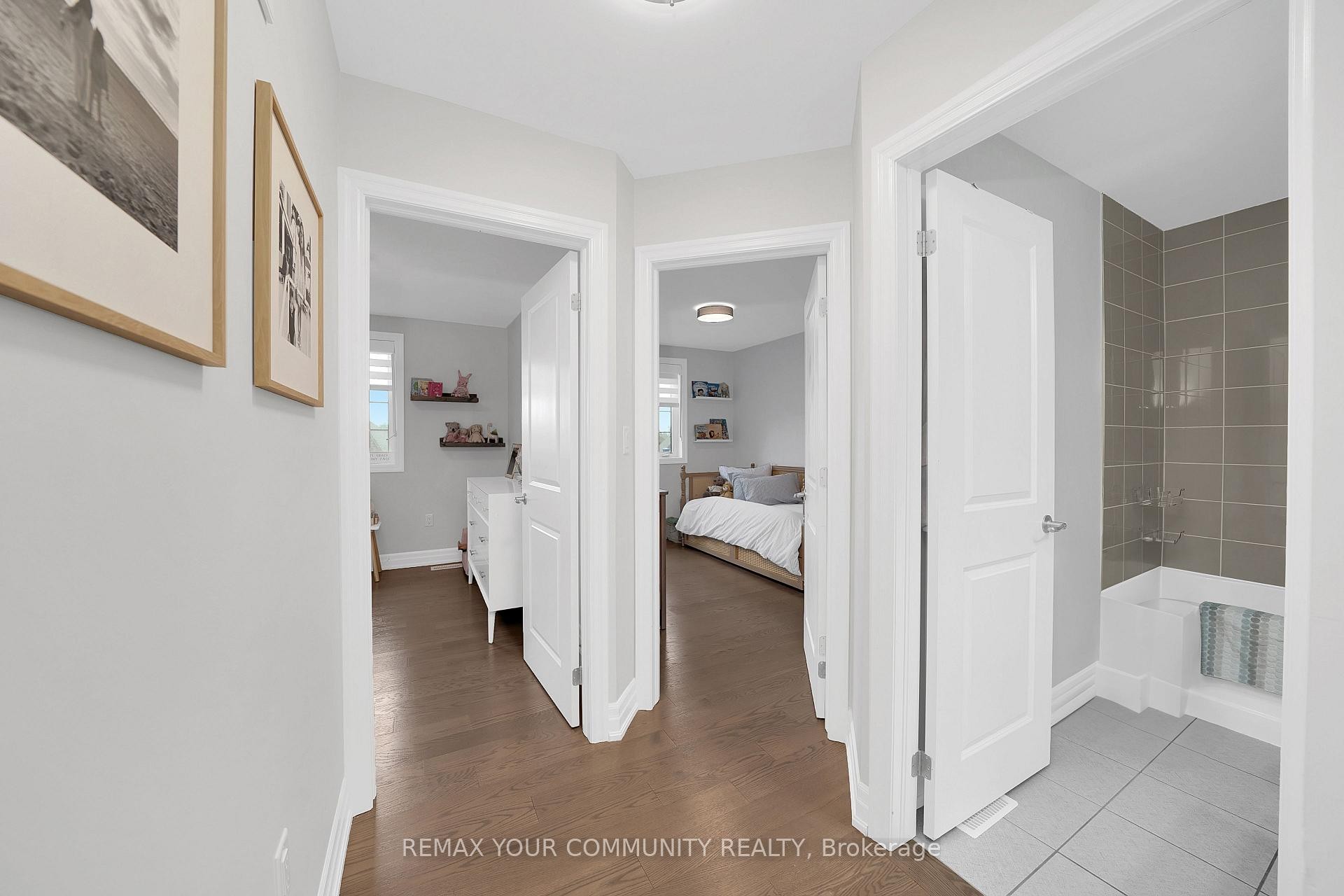 









313


Kleinburg Summit

Way,
Vaughan,




ON
L4H 4S7

