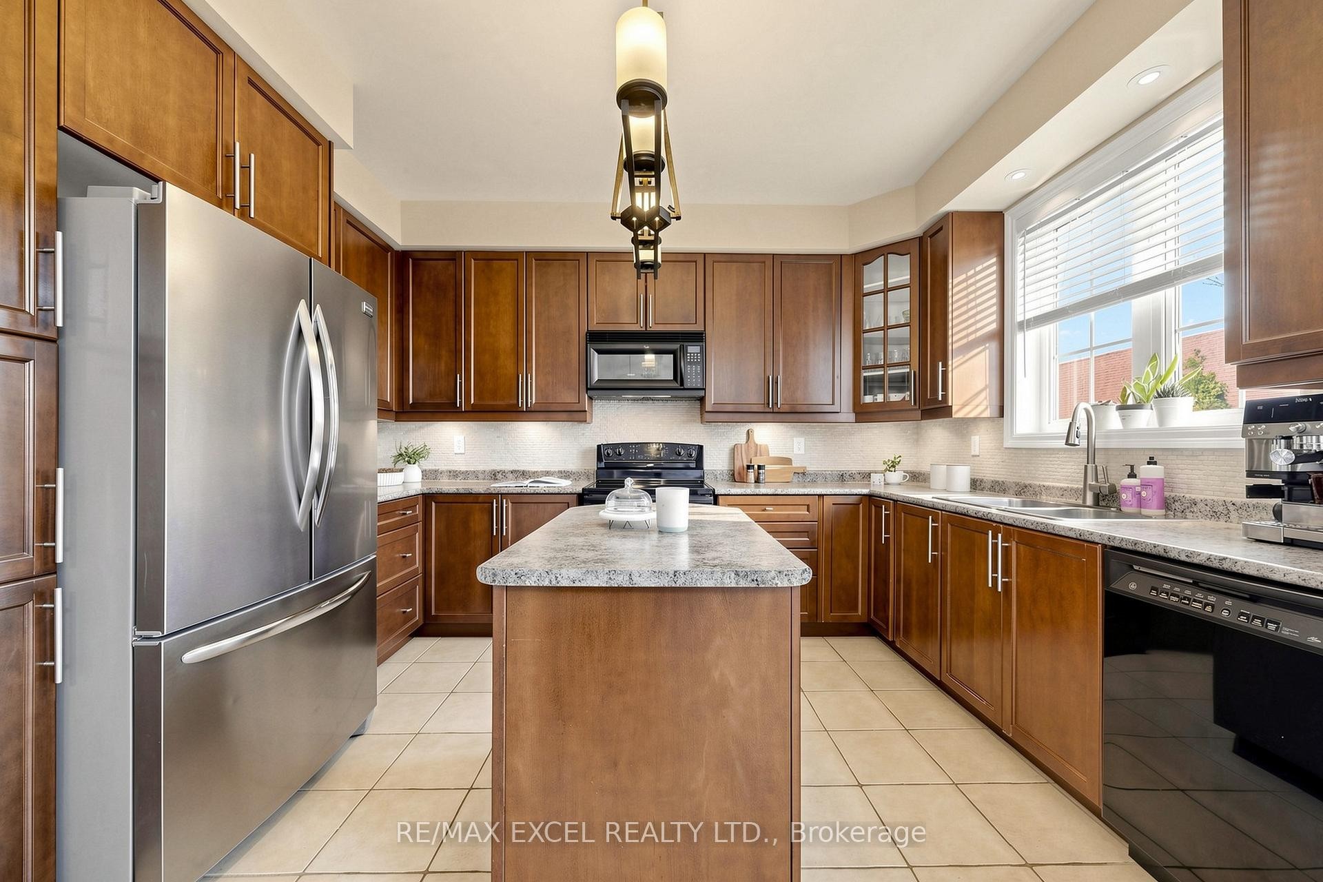 









9


Evaridge

Drive,
Markham,




ON
L6B 1E9

