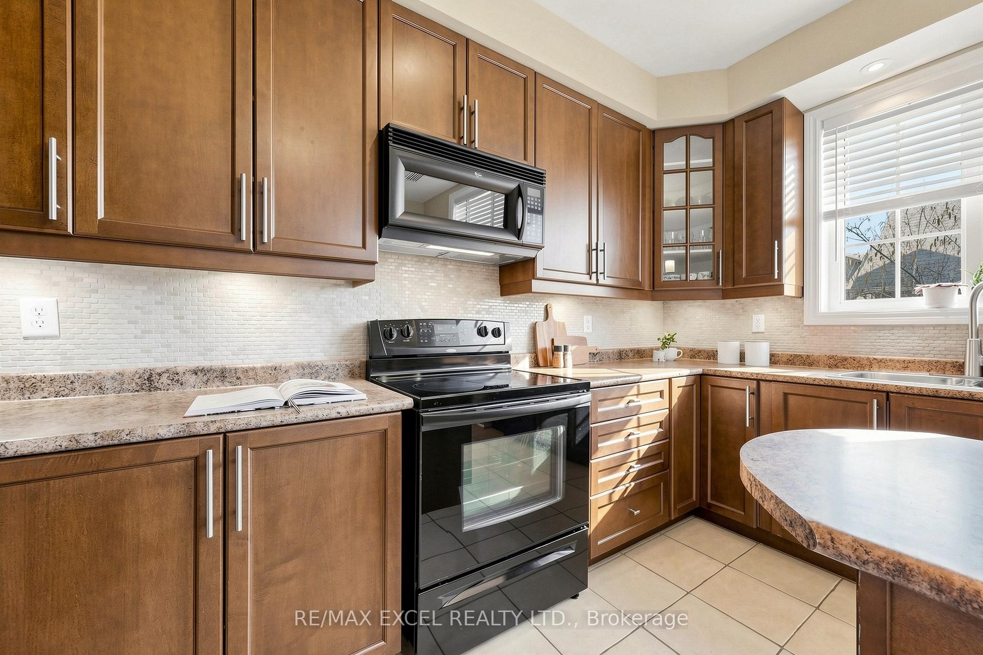 









9


Evaridge

Drive,
Markham,




ON
L6B 1E9

