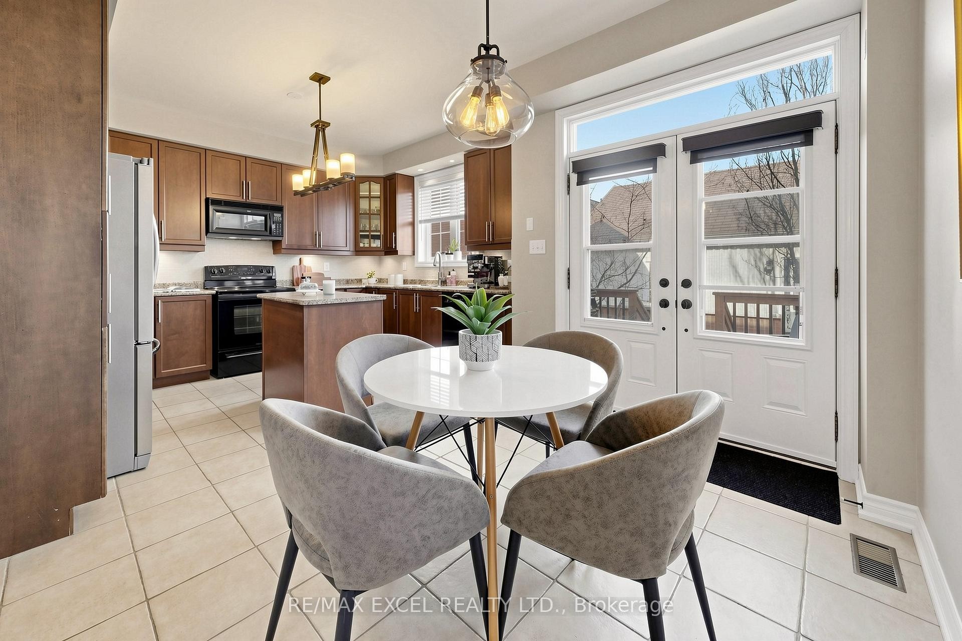 









9


Evaridge

Drive,
Markham,




ON
L6B 1E9

