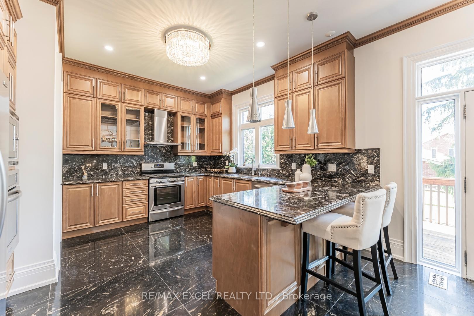 









19


Addison

Street,
Richmond Hill,




ON
L4C 9N1

