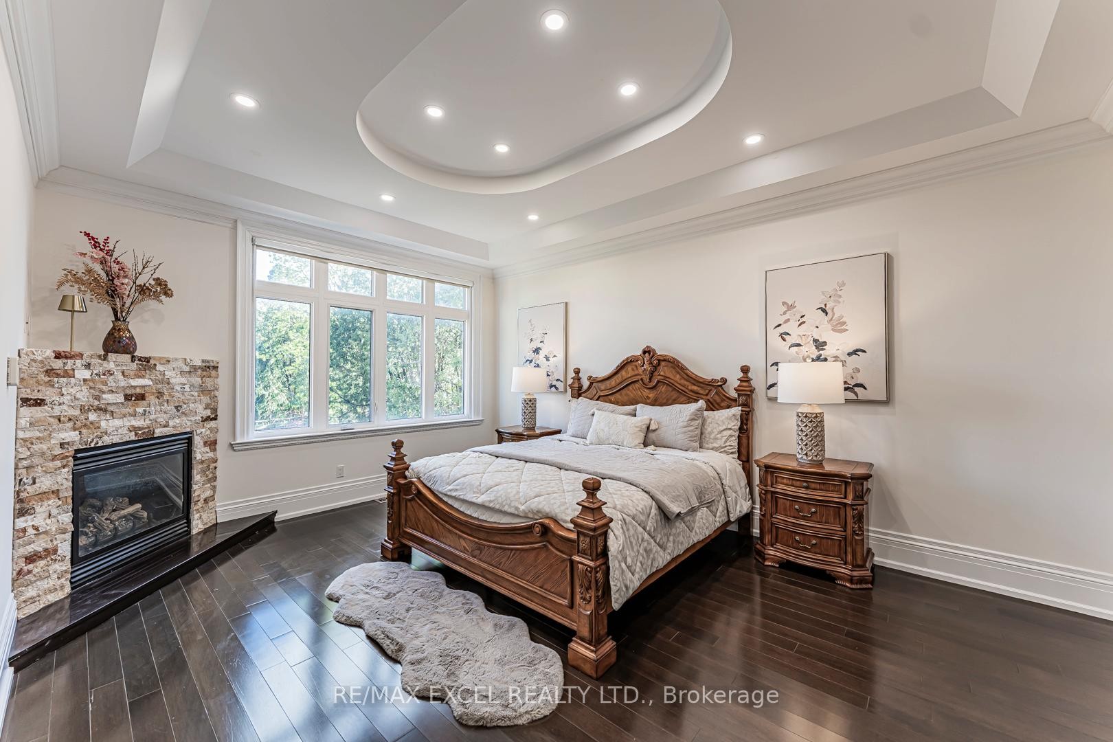 









19


Addison

Street,
Richmond Hill,




ON
L4C 9N1

