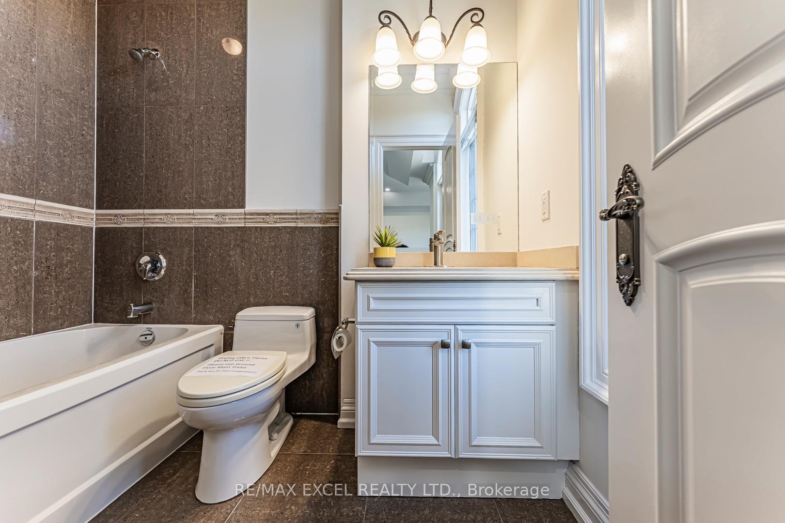 









19


Addison

Street,
Richmond Hill,




ON
L4C 9N1

