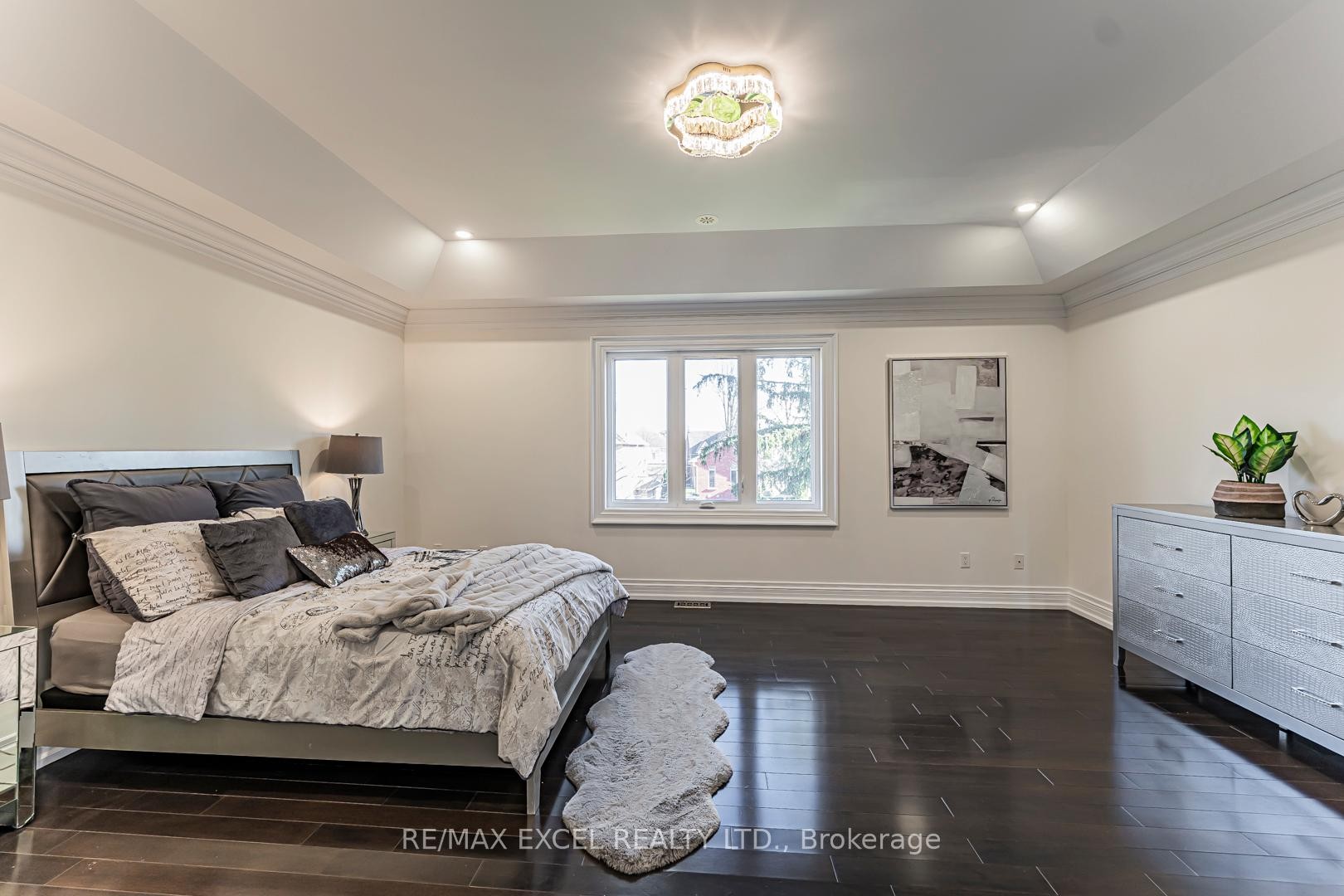 









19


Addison

Street,
Richmond Hill,




ON
L4C 9N1

