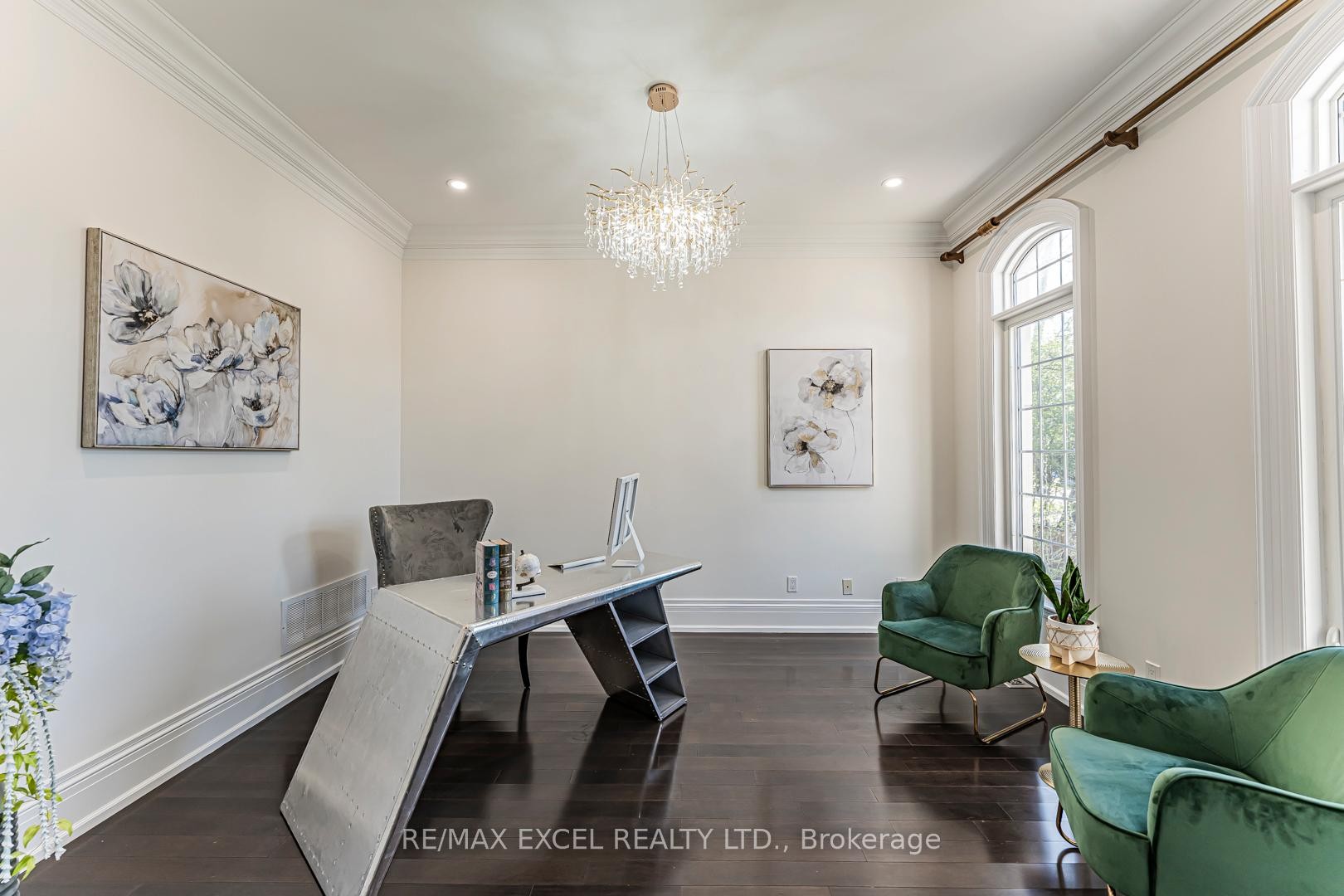 









19


Addison

Street,
Richmond Hill,




ON
L4C 9N1

