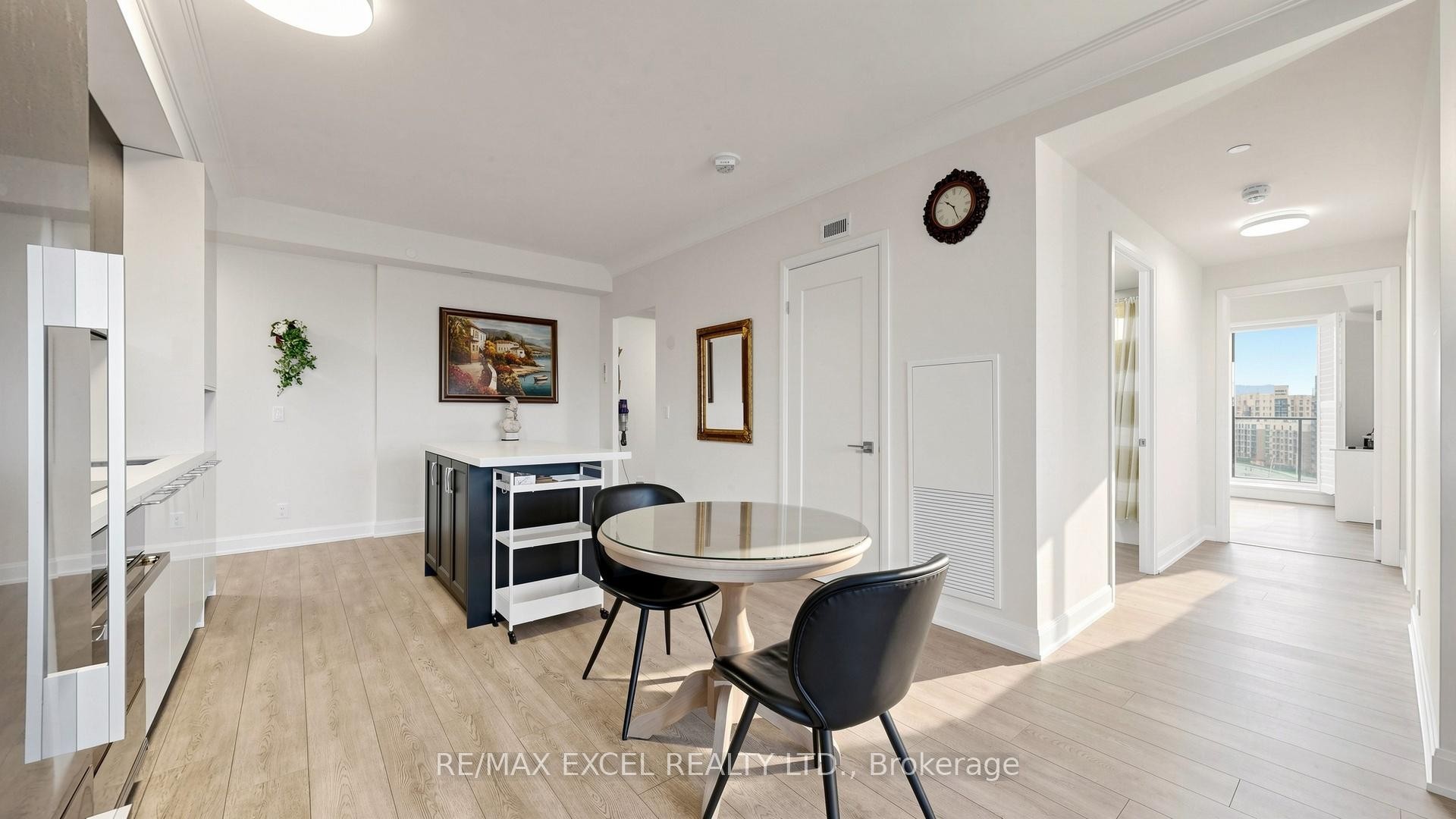 









8


Water Walk

Drive, 1005,
Markham,




ON
L3R 6L4

