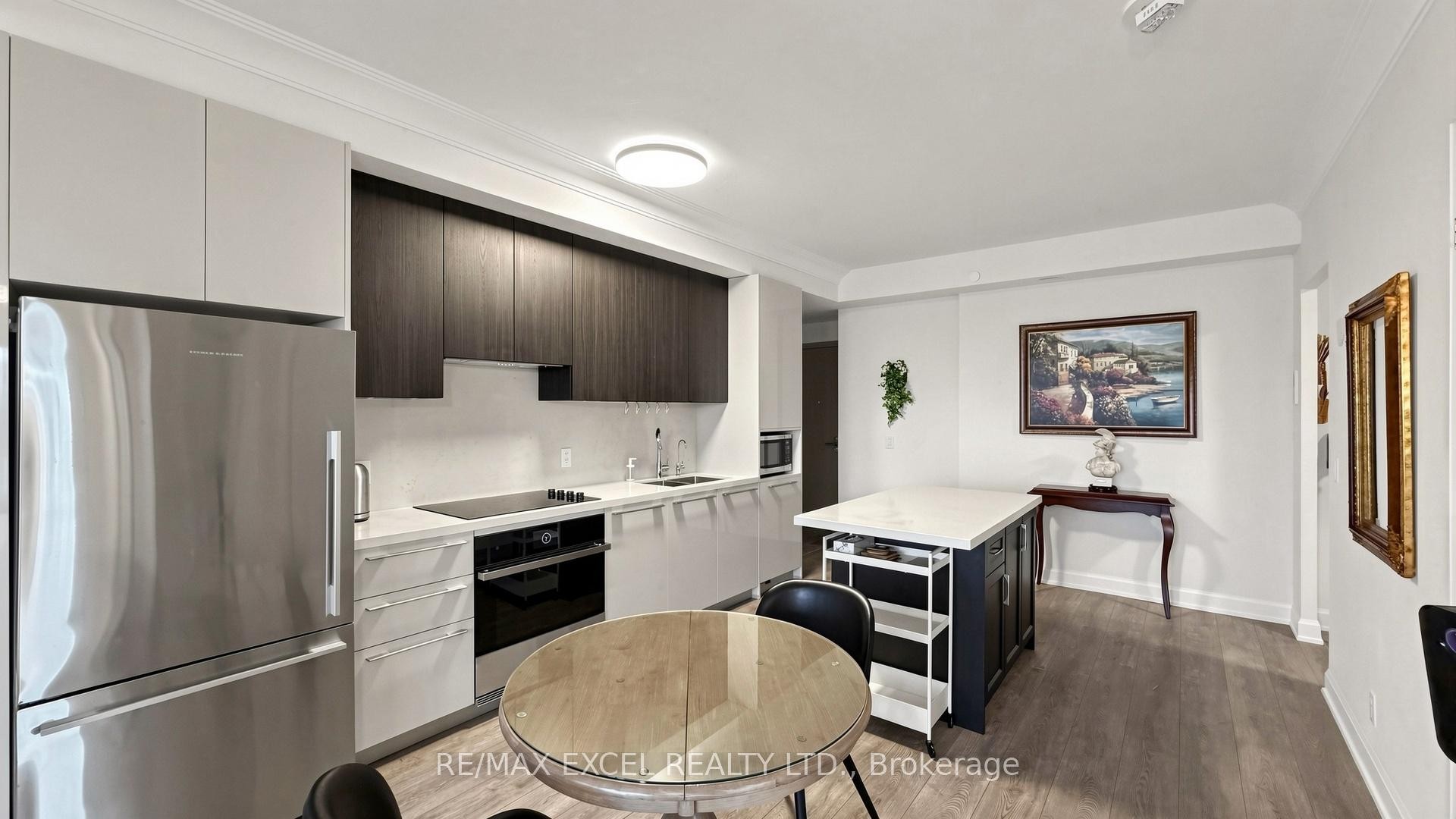 









8


Water Walk

Drive, 1005,
Markham,




ON
L3R 6L4

