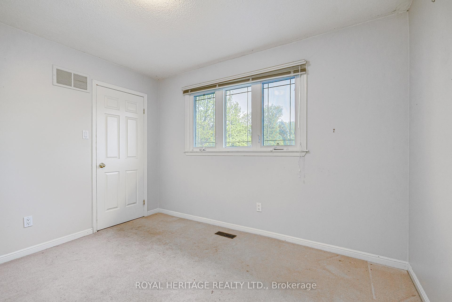 









100


Squire Bakers

Lane,
Markham,




ON
L3P 3H2

