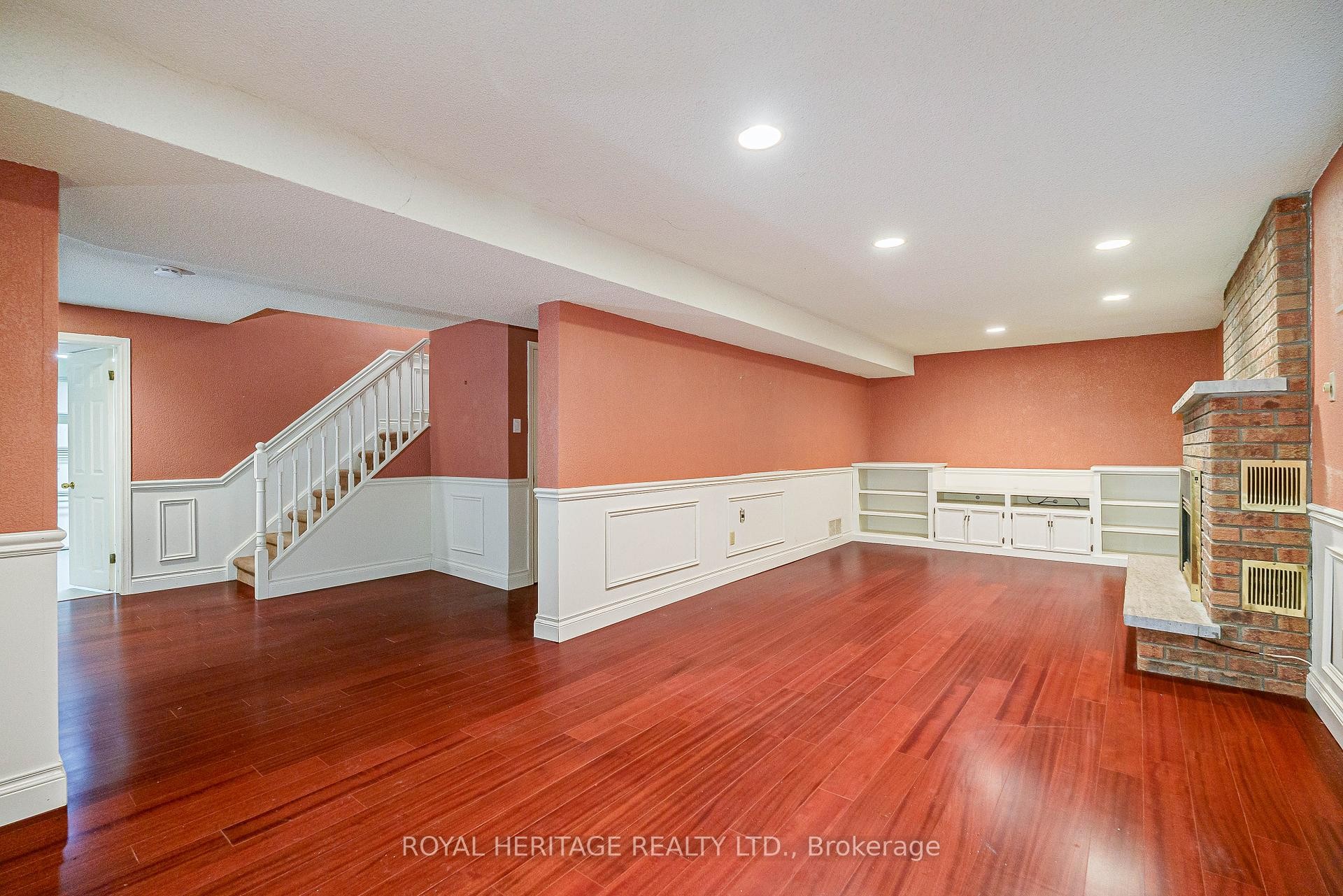 









100


Squire Bakers

Lane,
Markham,




ON
L3P 3H2

