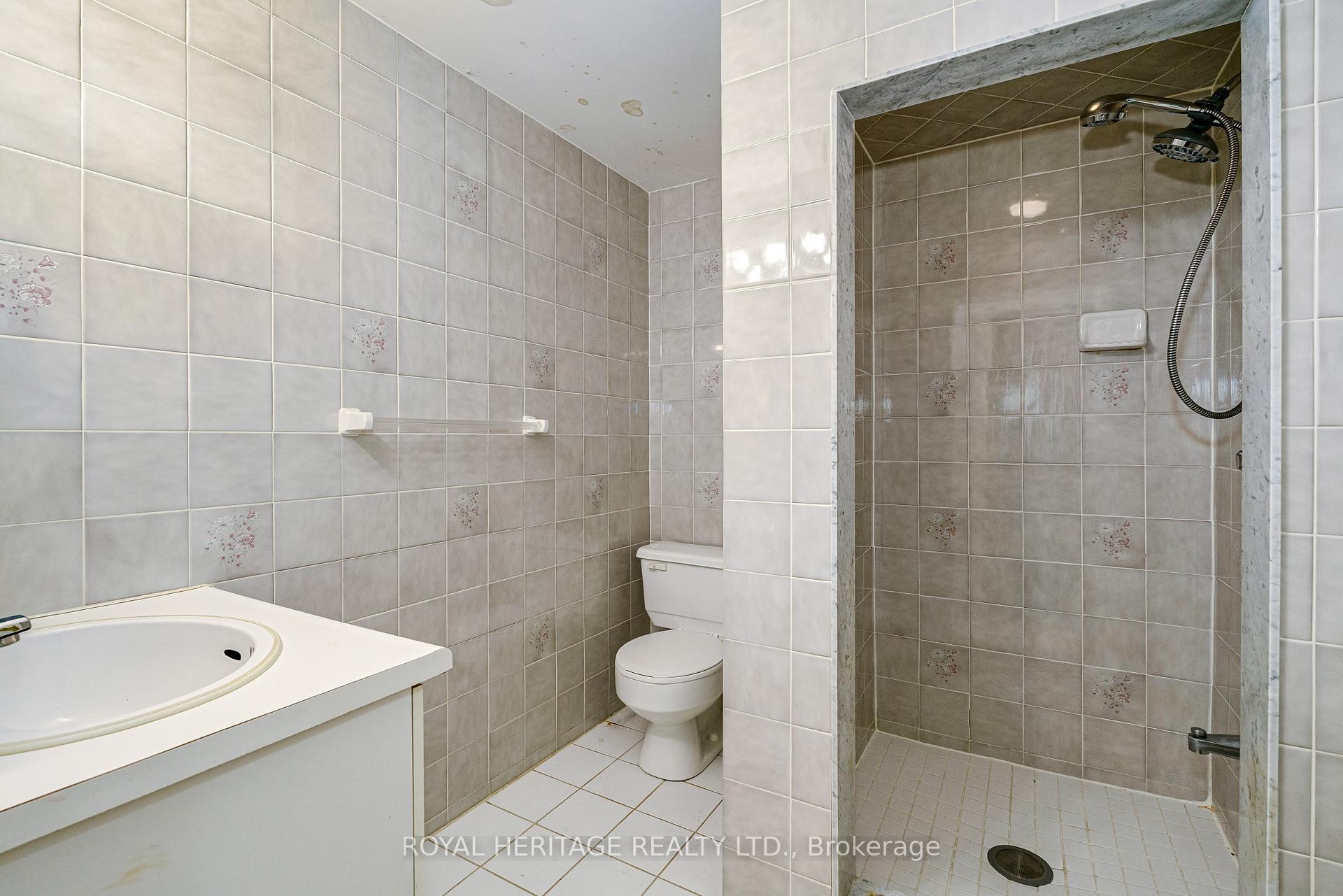 









100


Squire Bakers

Lane,
Markham,




ON
L3P 3H2

