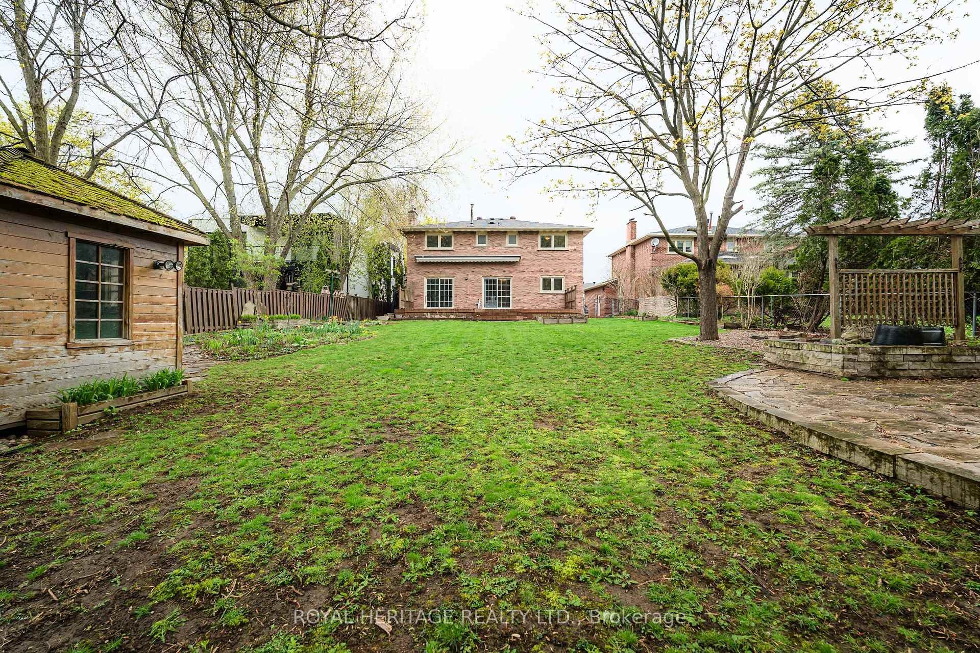 









100


Squire Bakers

Lane,
Markham,




ON
L3P 3H2

